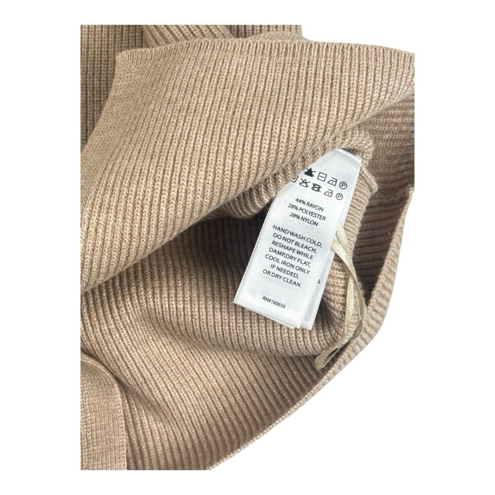 Sincerely Jules Beige Ribbed V-Neck Buttoned Knit Vest - Picture 4 of 7
